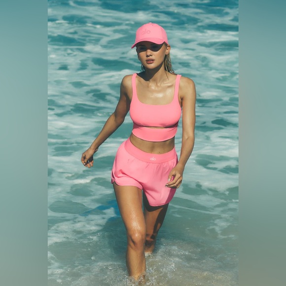 ALO Yoga Athletic Shorts Neon Bubblegum Pink Size
